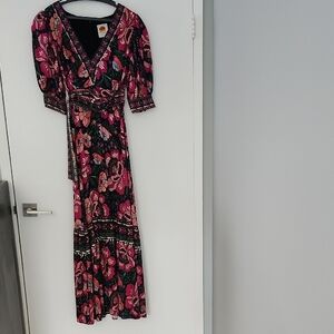 FARM Rio Black and Pink Puff Sleeve Maxi Dress